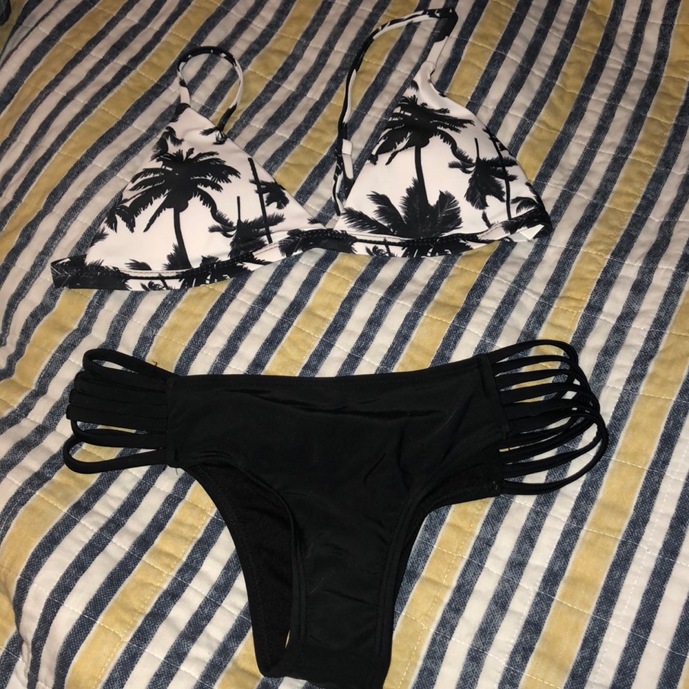 Ladder Cut Palm Print Bikini Set